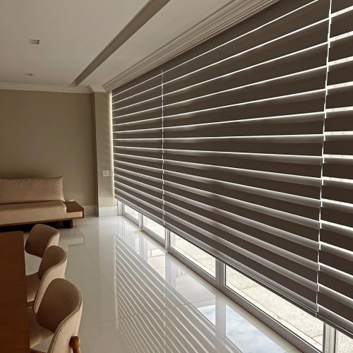 Quem falou que persiana não traz aconchego #arquituradeinteriores #arquitetosgoianos